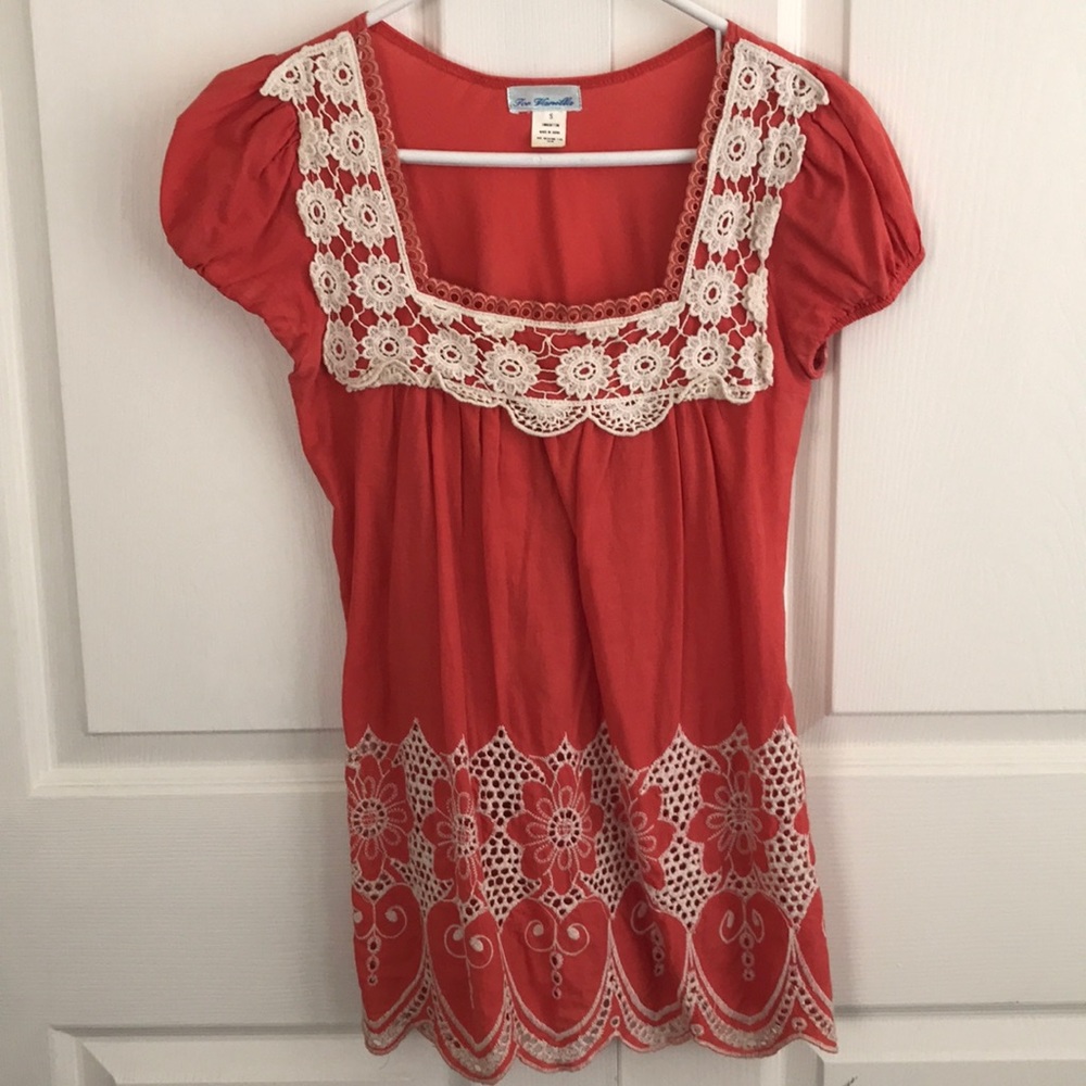 🌸3/$15 Coral & white crochet mini dress/long top